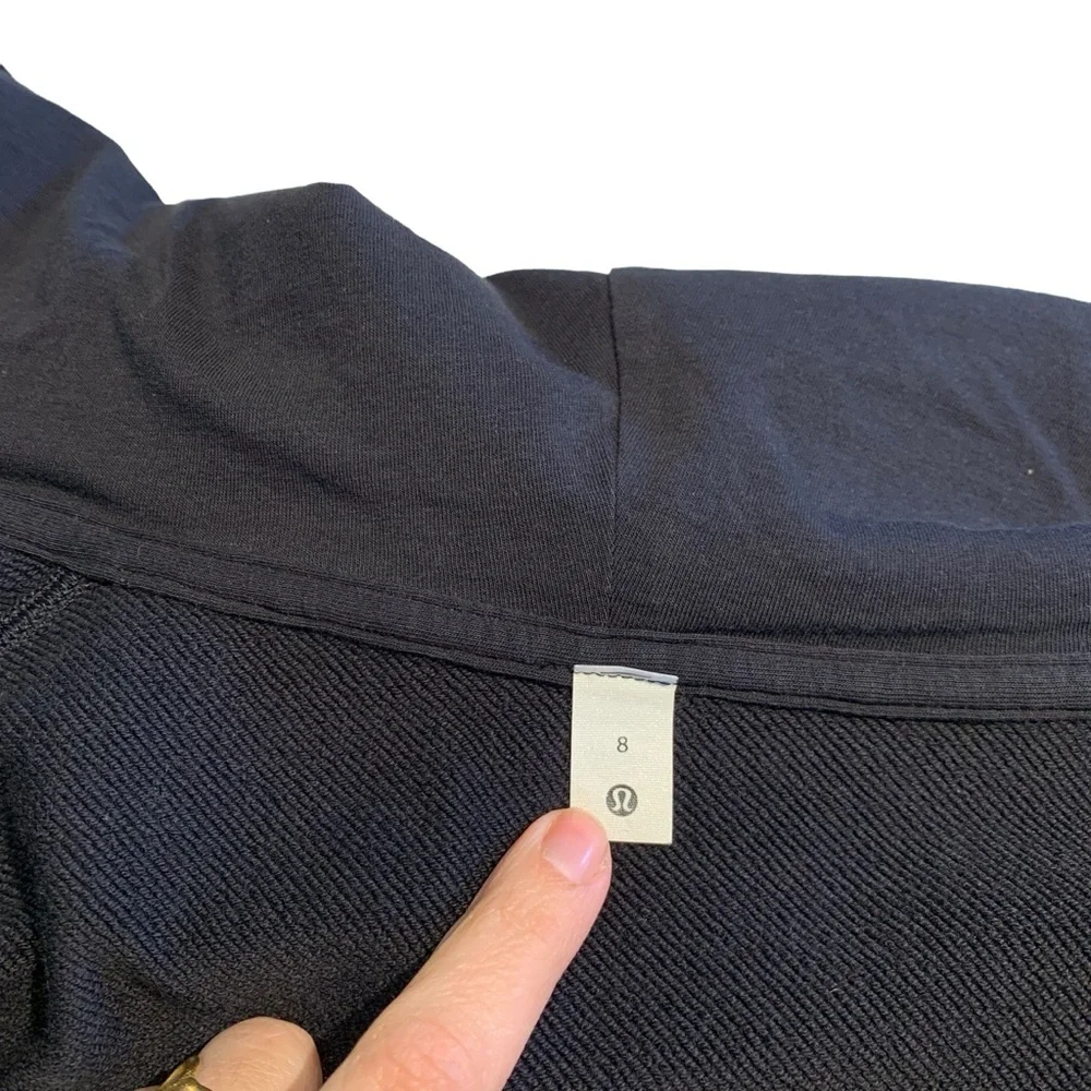 Lululemon Hugged Waist Zip Hoodie Black Cropped Jacket Size 8 - Picture 11 of 16